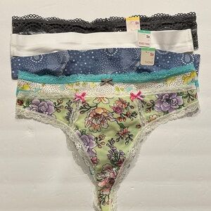 Victoria’s Secret/ SO  Solid/Floral/Lace thong underwear Multi-Color Size S/M
